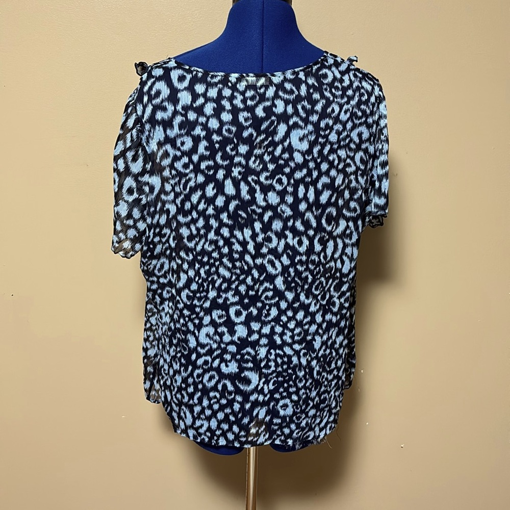 Notations Sheer Pattern Top - Picture 6 of 8